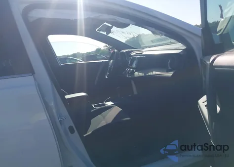 2018 Toyota Rav4 Le из США, поврежденный, VIN 2T3ZFREVXJW426077